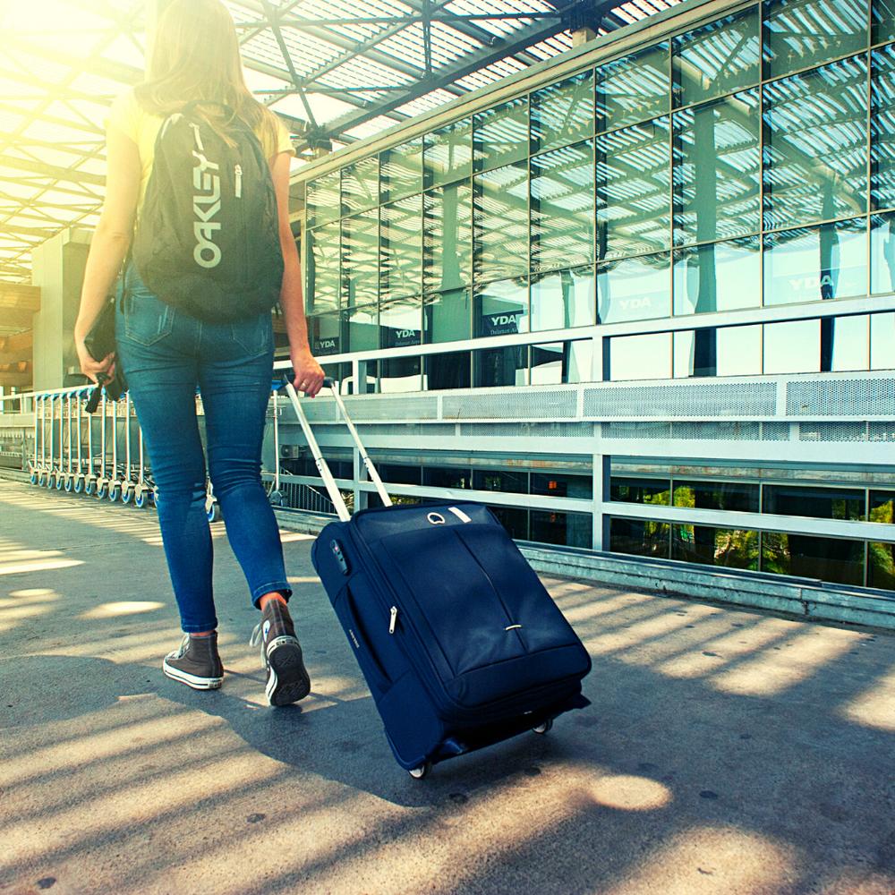 Do I need to travel to another country to learn a language? How to